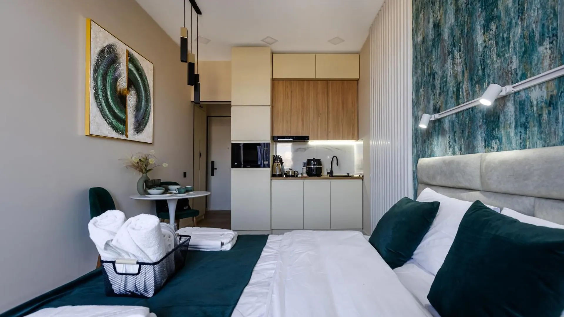Tbilisi Luxury Jacuzzi Studio 0*,