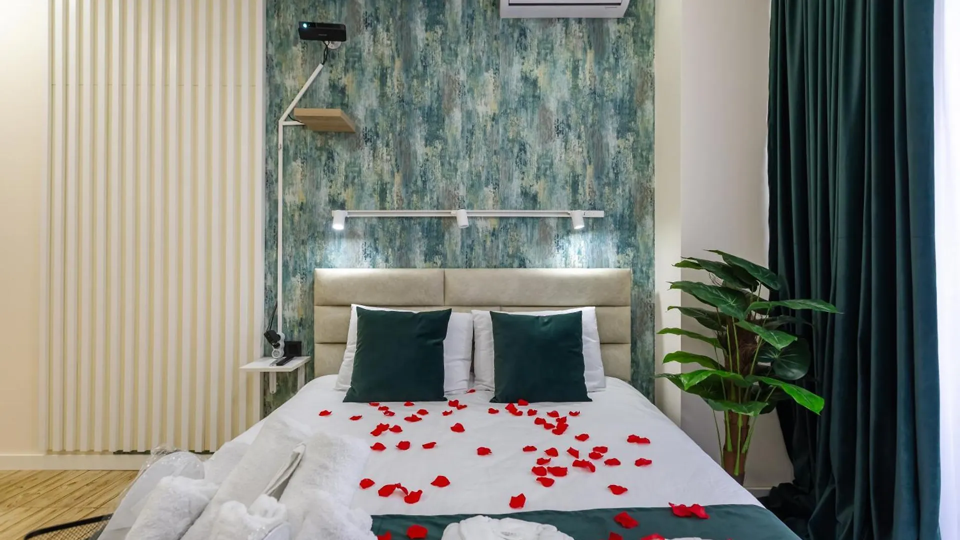 Tbilisi Luxury Jacuzzi Studio 0*,