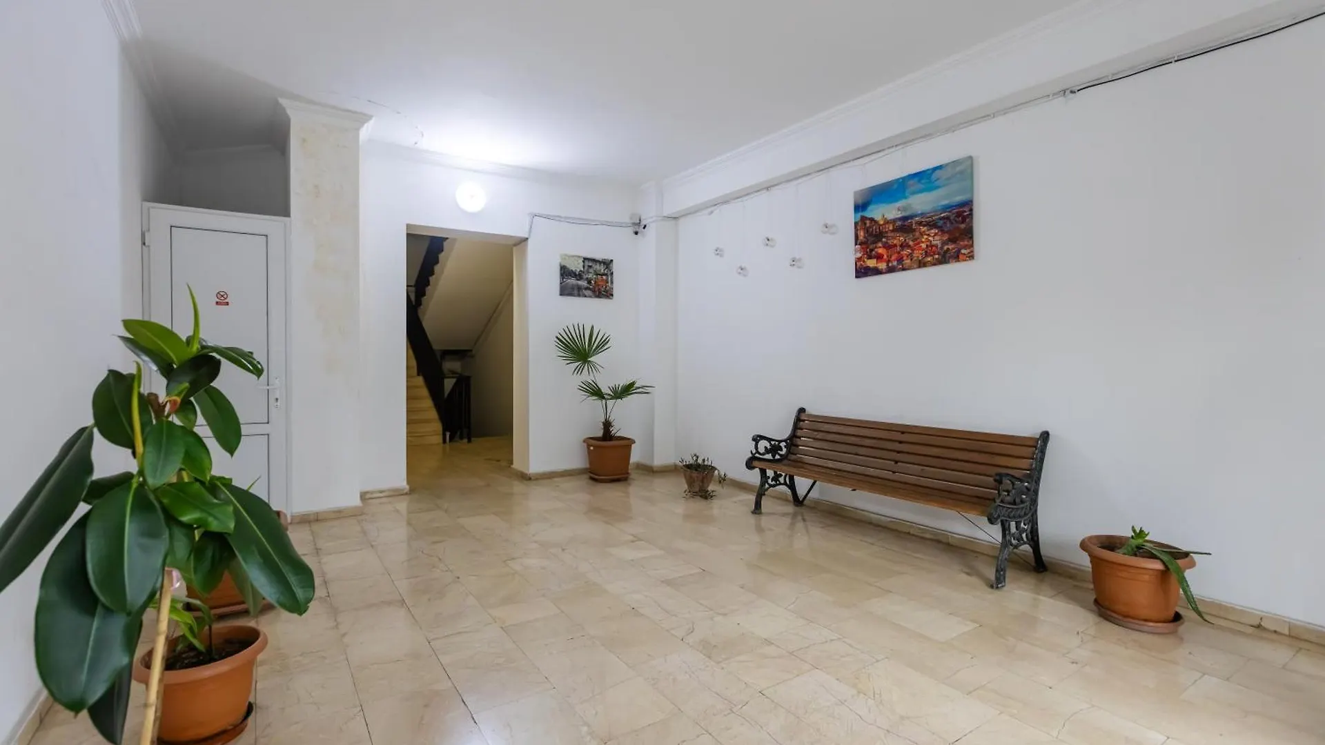 Tbilisi Luxury Jacuzzi Studio
