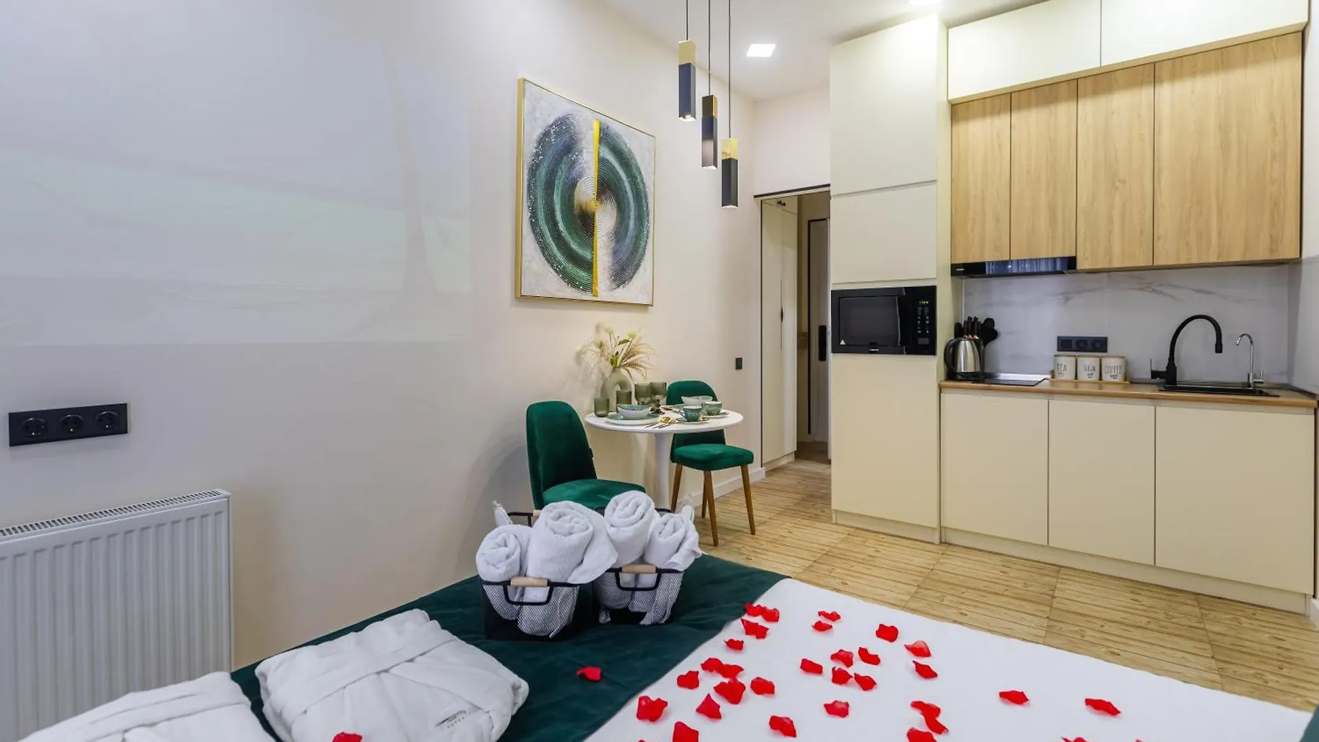 Tbilisi Luxury Jacuzzi Studio Апартаменты